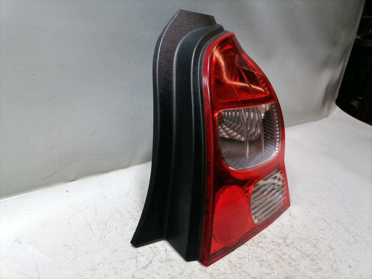 Renault Twingo 2 original R&uuml;cklicht R&uuml;ckleuchte Schlussleuchte rechts BJ09